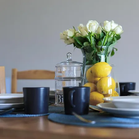 Sea Zone Climatic Apartament By The Bay *