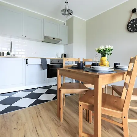 Sea Zone Climatic Apartament By The Bay *